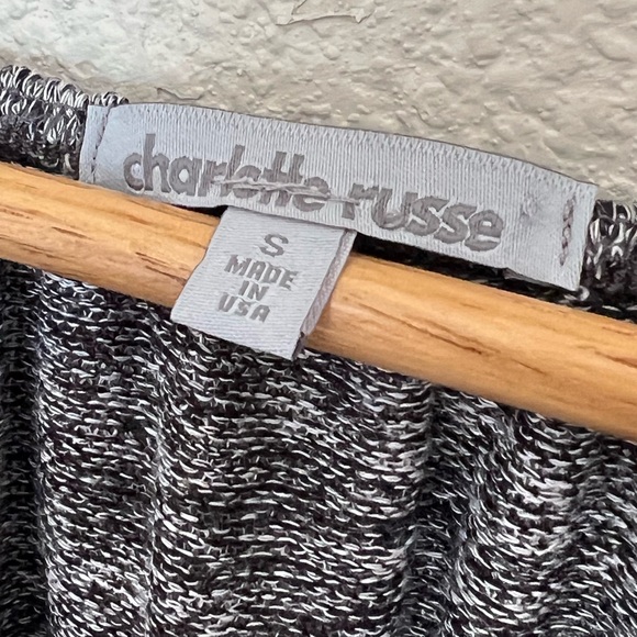 Charlotte Russe | Tassle Long-Sleeve Crop Top - Picture 4 of 6